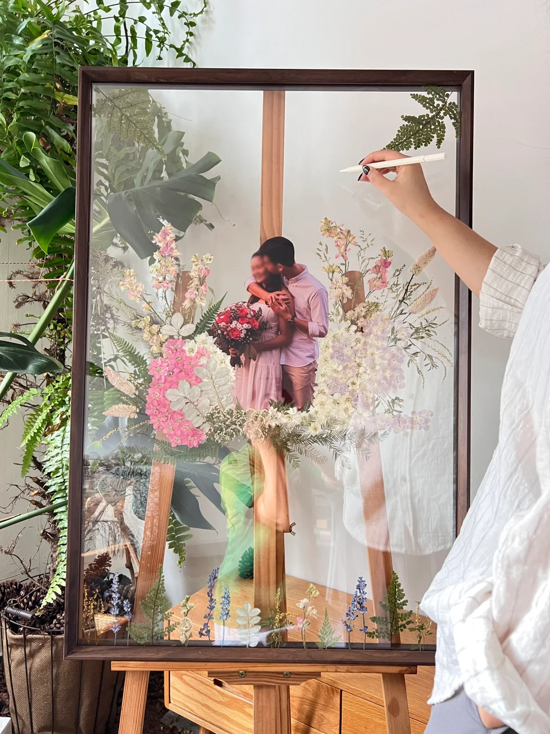 Handmade Pressed Flower Signature Photo Frame